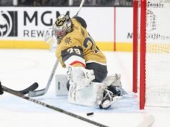Carter Hart, dos Golden Knights, está fora devido a uma lesão na parte inferior do corpo