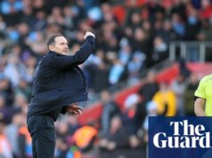 Resumo do campeonato: Lampard ‘fora de serviço’ enquanto abuso provoca confusão