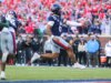 Chambliss e o nº 6 Ole Miss venceram o teste sem Kiffin e venceram o nº 17 Tulane por 41-10 no CFP