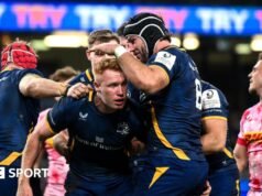 Leinster finaliza com força para segurar Harlequins