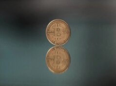 A repressão às criptomoedas no Canadá rende milhões. Então, por que não há acusações criminais?