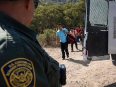 Trump emite ordens abrangentes de imigração no primeiro dia no cargo