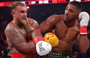 Anthony Joshua nocauteia Jake Paul em espetáculo de boxe