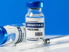 Trump elogia novas recomendações de vacinas infantis depois que o painel vota pela retirada da vacina contra hepatite B