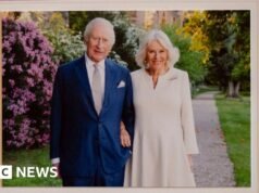 Rei e Rainha revelam cartão de Natal deste ano