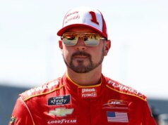 Michael Annett, ex-astro do automobilismo da NASCAR, morre aos 39 anos