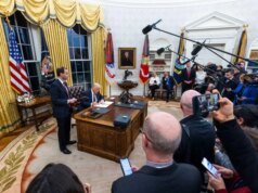 Trump pede à Suprema Corte que intervenha em casos de cidadania por direito de nascença