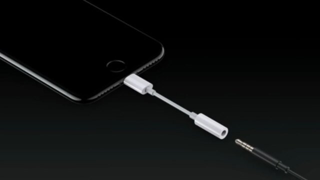 iPhone-7-Lightning-to-Headphone.jpg