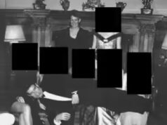 Arquivos de Epstein divulgados: surge foto de Andrew Mountbatten com Ghislaine Maxwell; príncipe é visto deitado no colo de mulheres